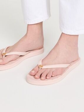 Tory Burch Women's Kira flip flops size US7